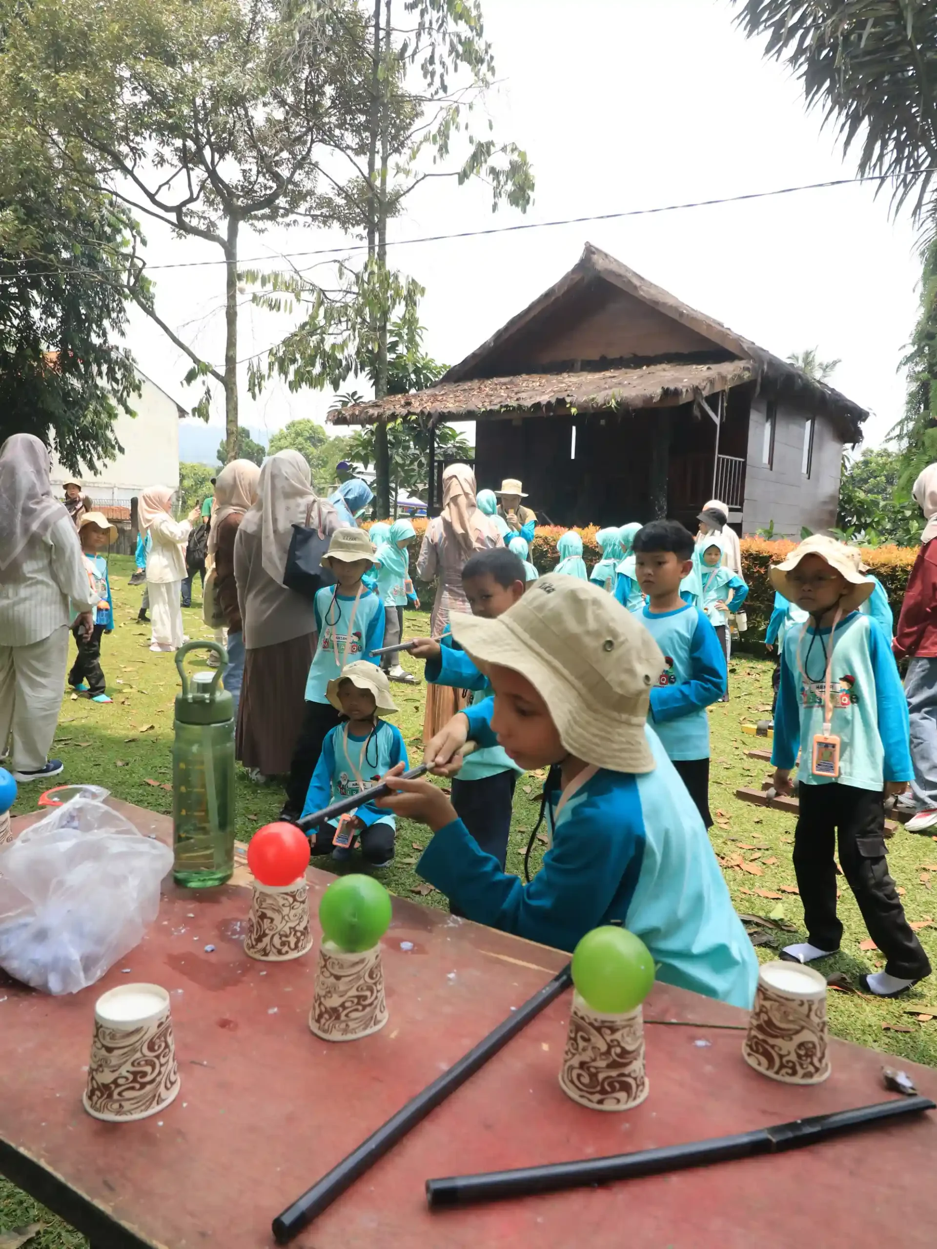 Interaksi Satwa Anak