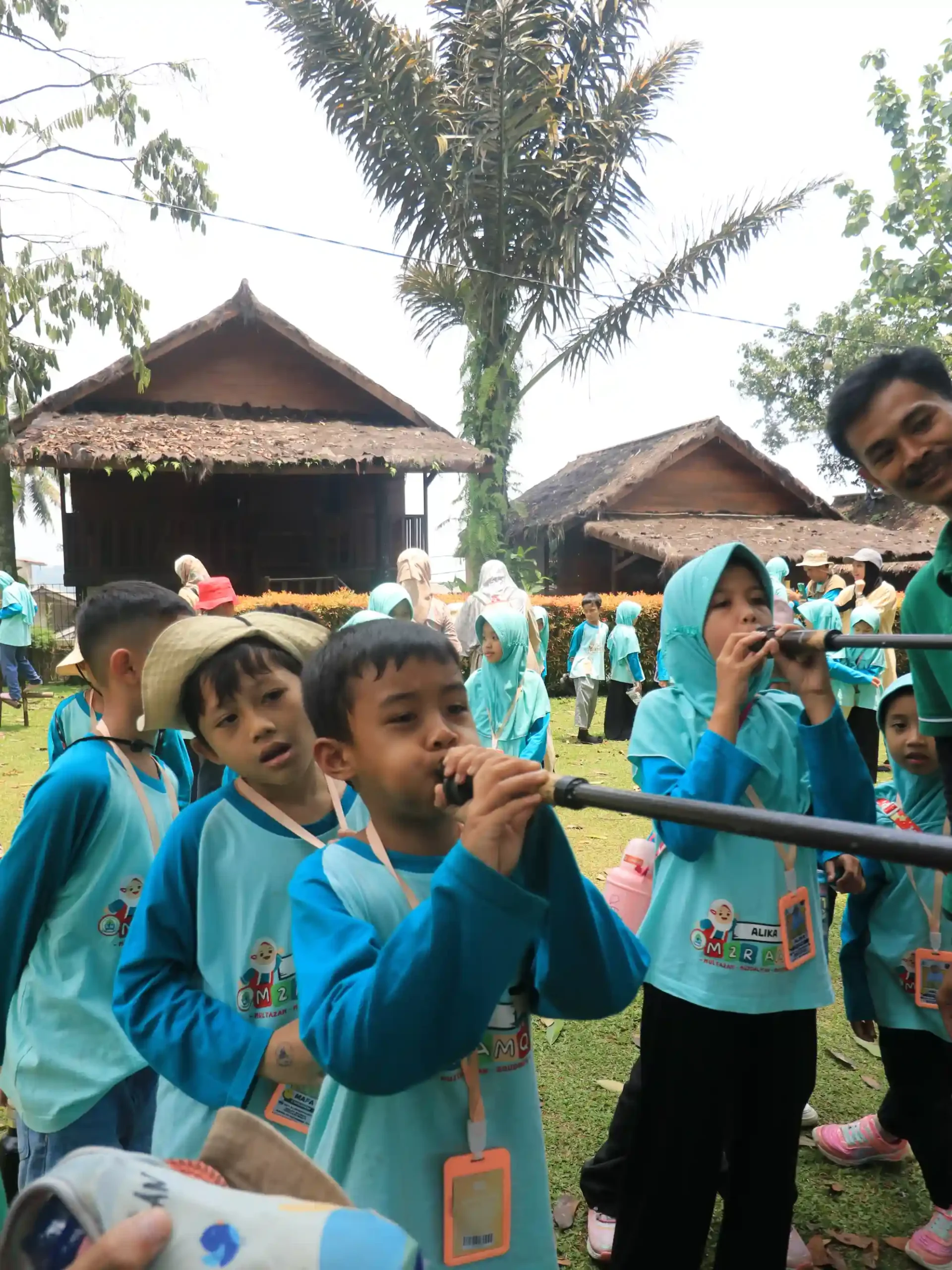 Edukasi Lapangan Terbuka