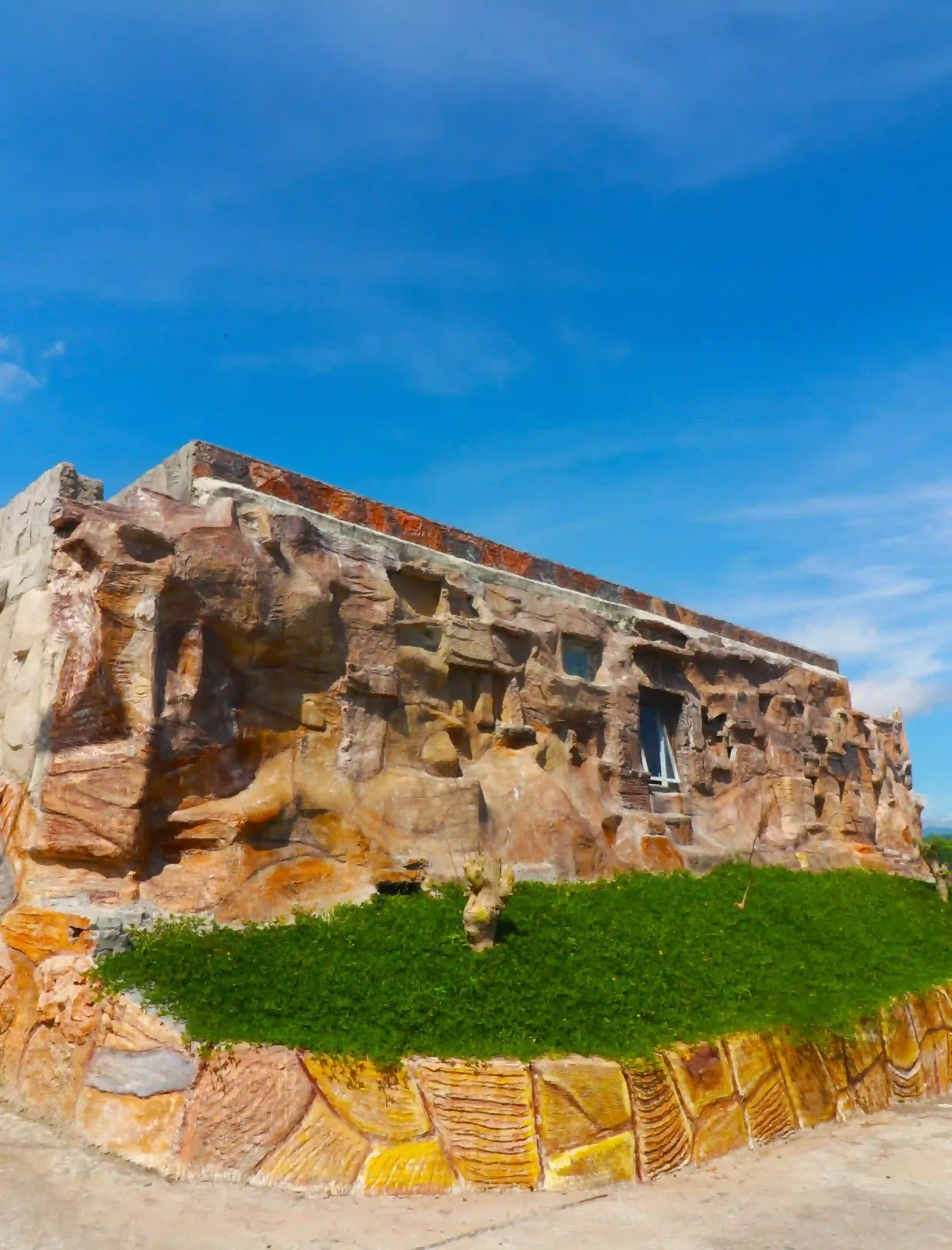 Exterior The Cave The Highland Park Resort Bogor